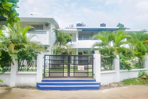 Hill Farmstay and Suites