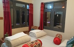 Hill View Rooms