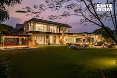 StayVista at The Palmnest, Chomu