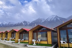 The Pangong (with heating AC), Pangong