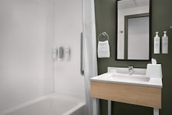 Spark by Hilton Northborough, Worcester