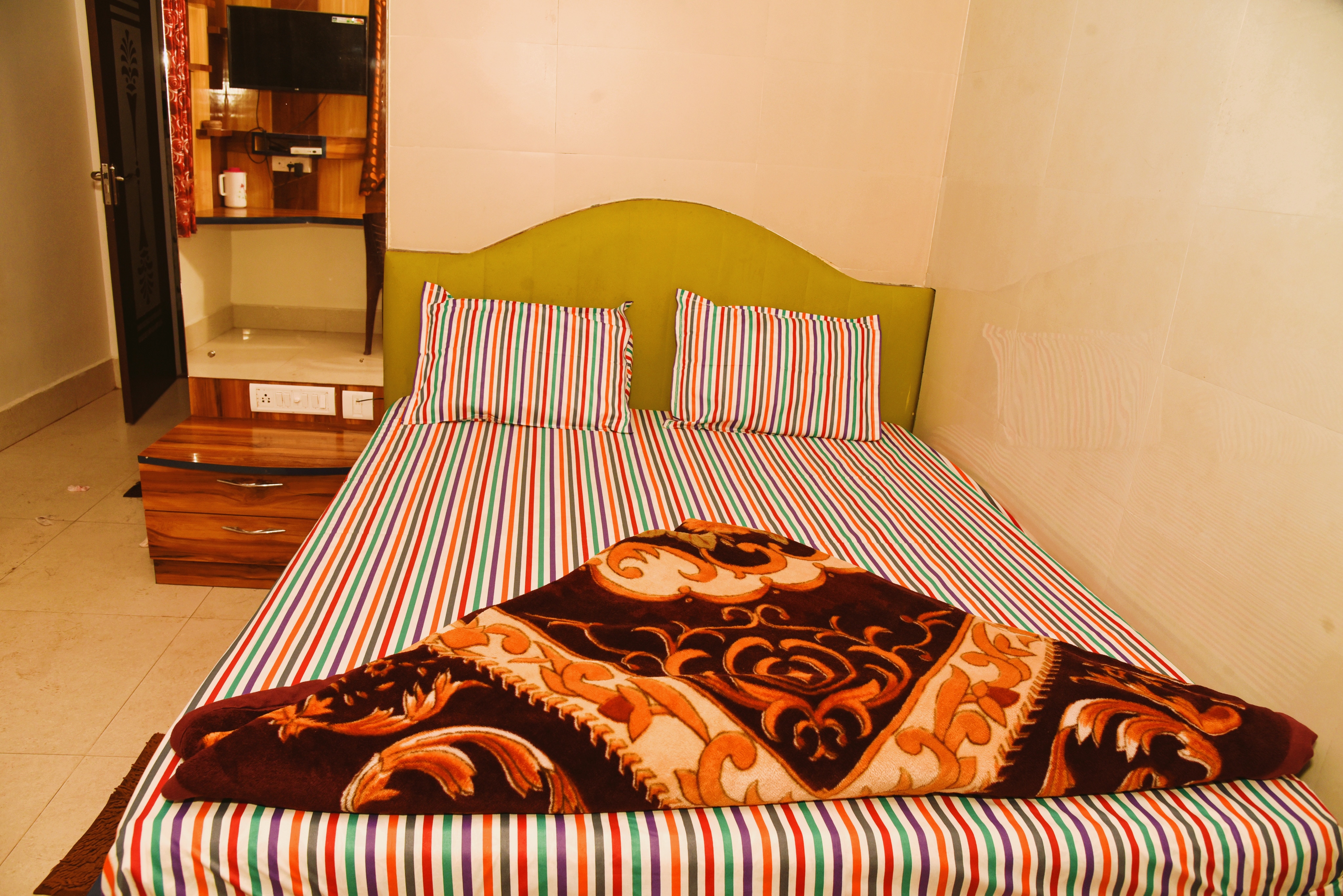 Roxy Hotel  Near New Digha Beach - Tap to explore photos