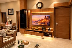 Janaki Villa | Entire 2BHK Luxury Bungalow, Varanasi