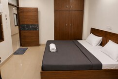 Z Express Strive, Near Max Multi Speciality, Noida