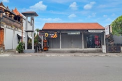 Hotel O near Mookiland Park Bali formerly Wiranti Jeneng Guest House, بالي