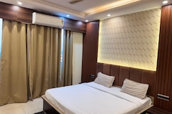 OnlyStay Hotel Omaxe Hazratganj, Lucknow