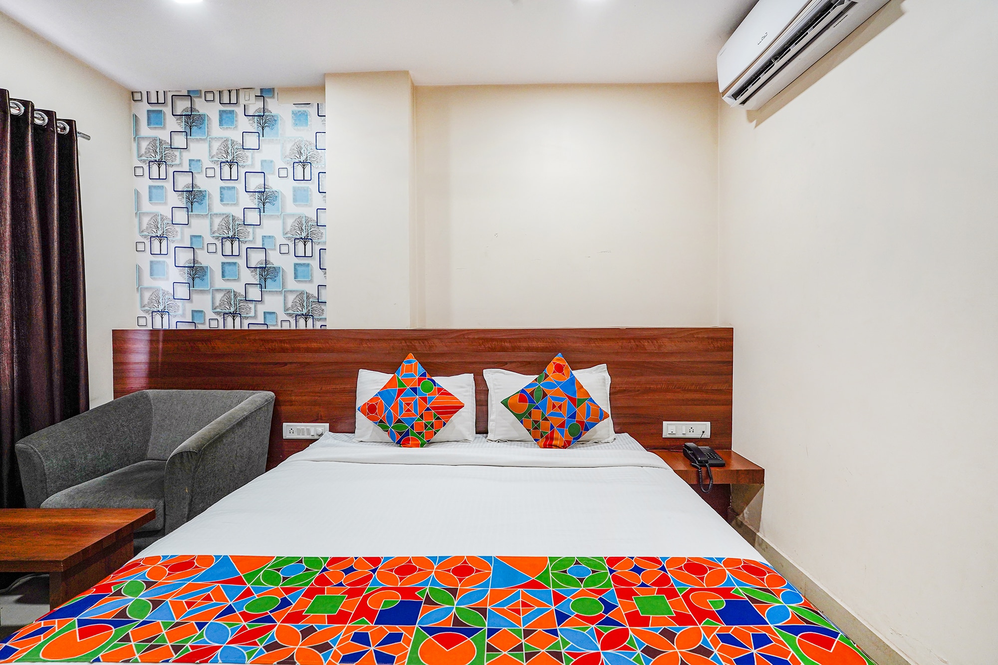 FabHotel Rove Inn & Suites - Nr. Thammenahalli Village - Tap to explore photos