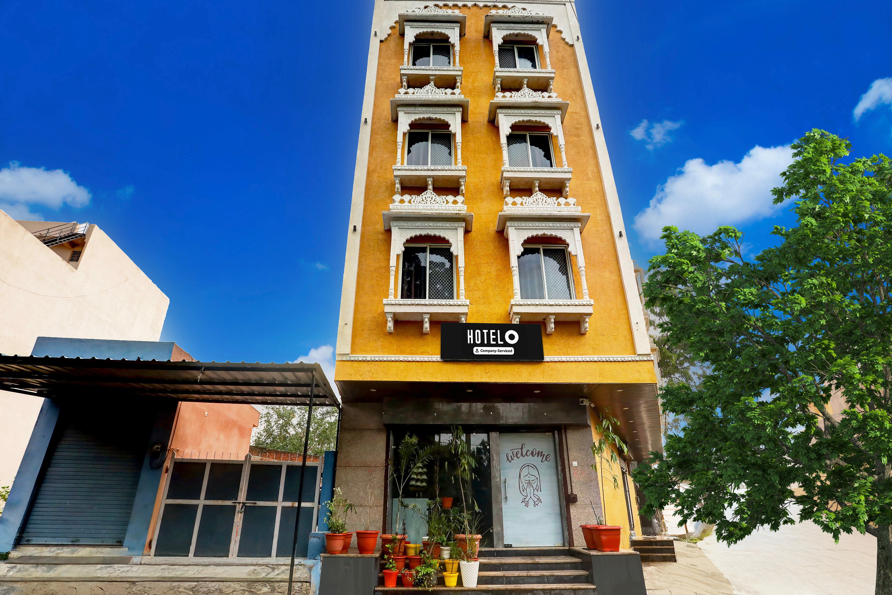 Hotel O Shree Palace - Tap to explore photos