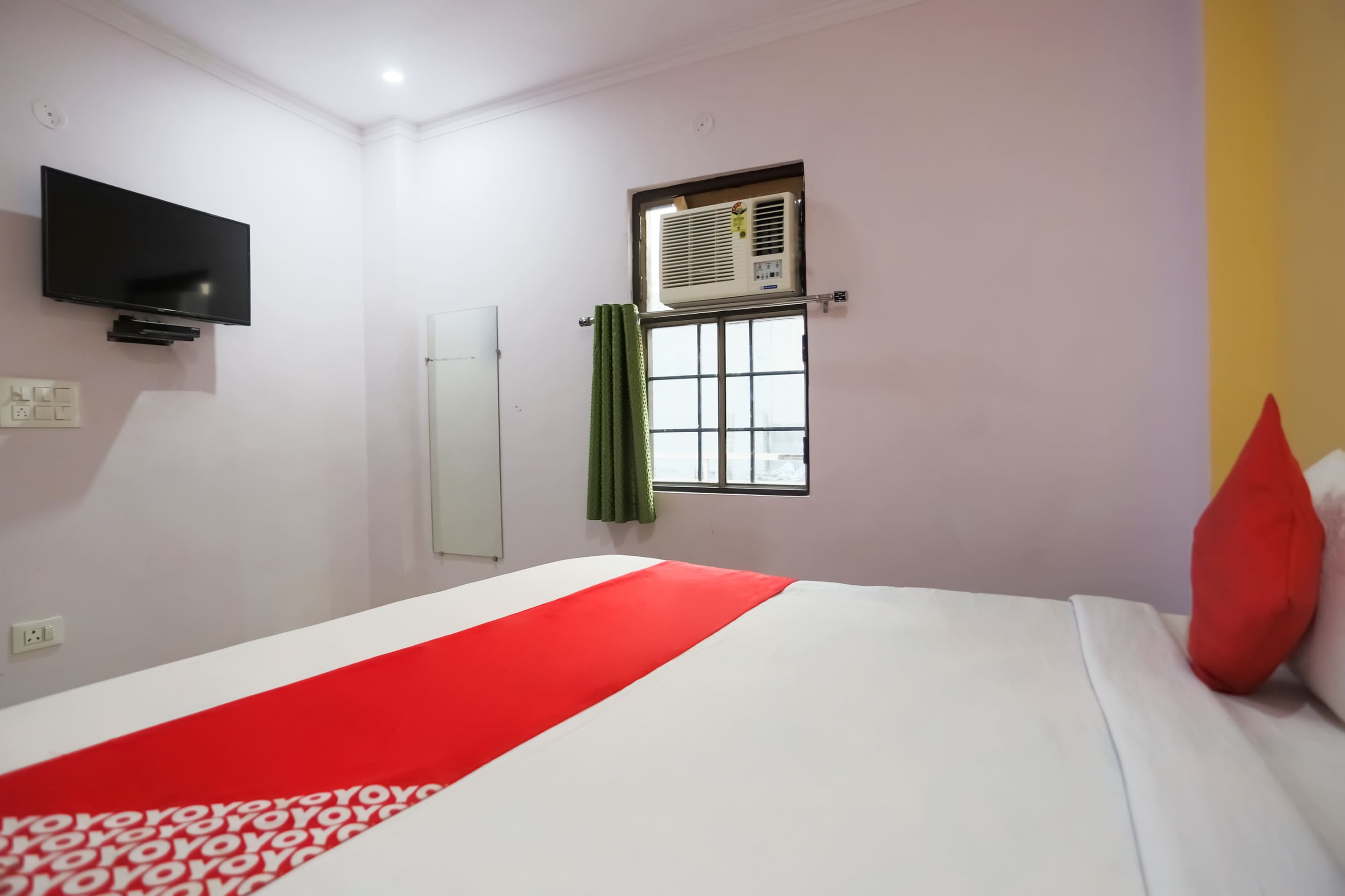 Super Hotel O RS Residency - Tap to explore photos