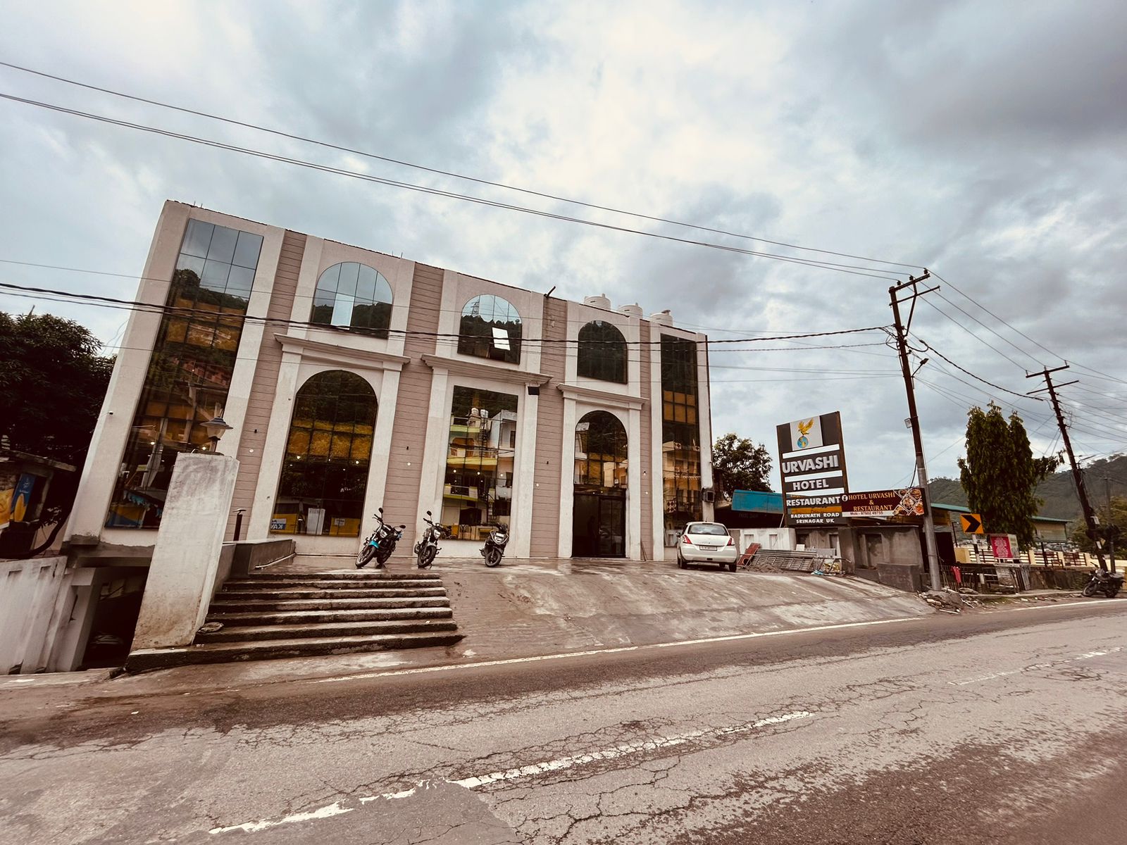 Hotel Urvashi - Banquet Hall Property, Srinagar - Tap to explore photos
