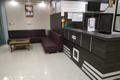 Hotel Golden Drive, Mungaoli