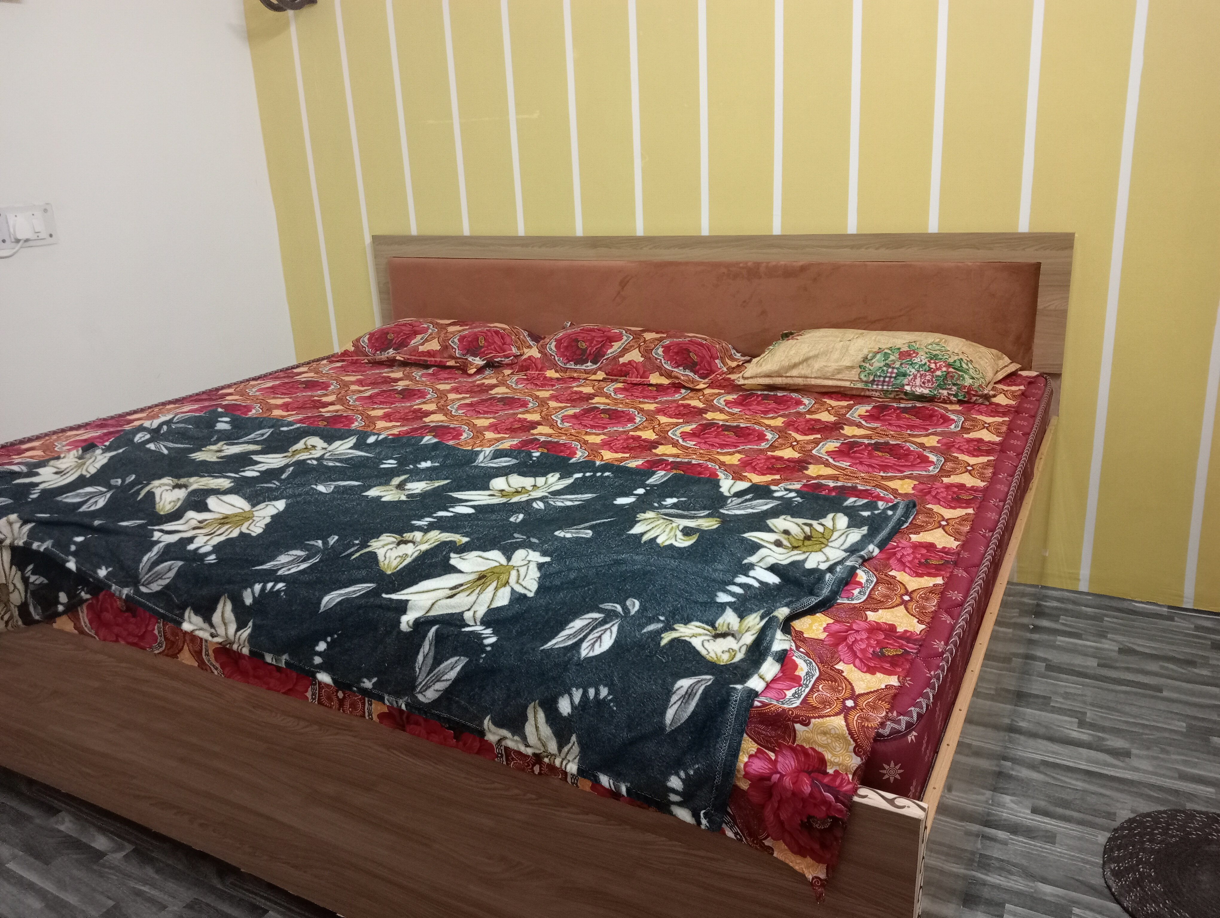 Saryu residency - Tap to explore photos