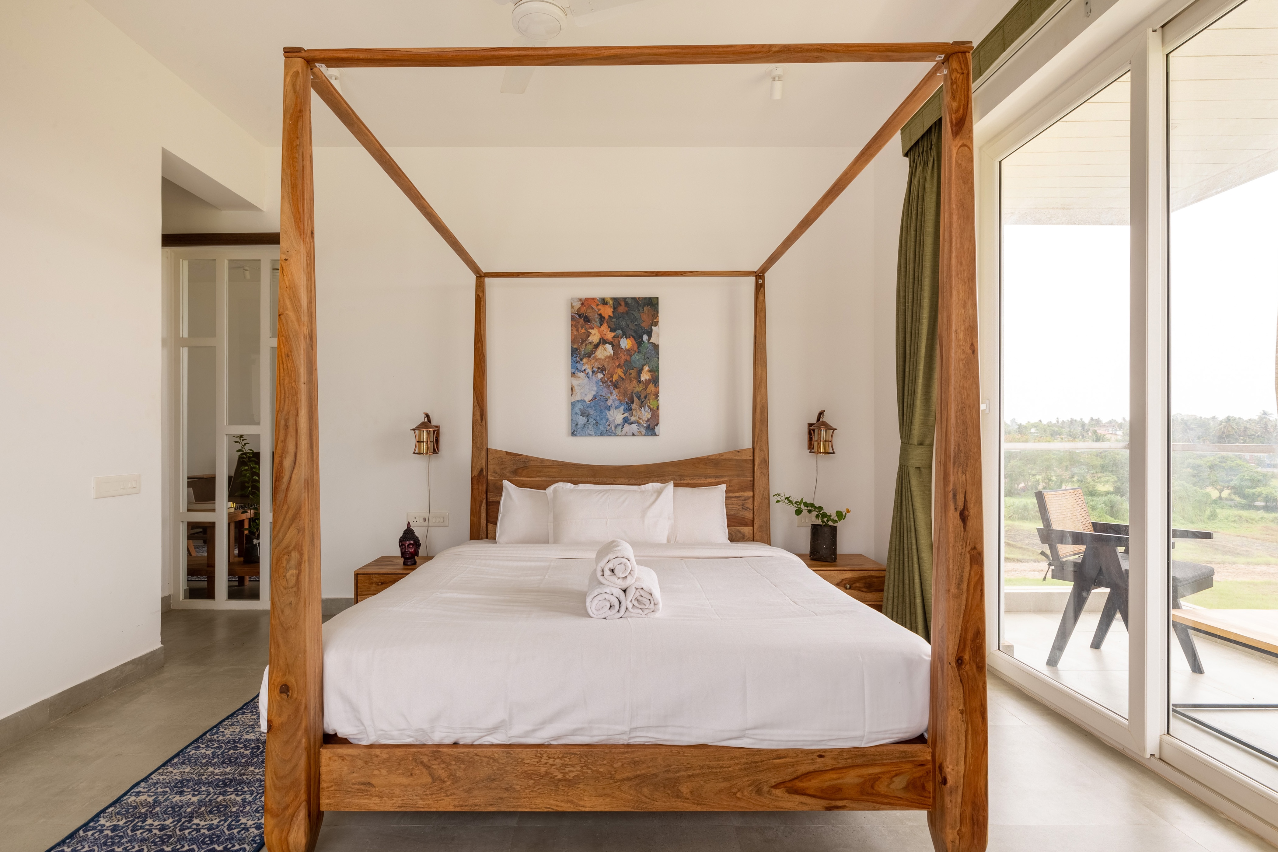 EMT Luxury Stays Calangute 304 - Tap to explore photos