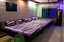 Hotel Sri Priya Lodge, Pennagaram