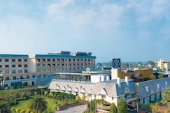 The Radiant Resort, Kushinagar