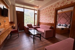 Hotel Wood Castle, Dharamshala