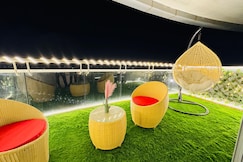 Hidden Heaven Stays Supernova, Noida