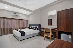 Clubhouse Hotel Raajpath, Vadodara
