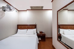 A25 Hotel - 221 Bach Mai, Hanoi