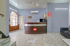 Hotel O Raas Near Hira Sweet, Delhi
