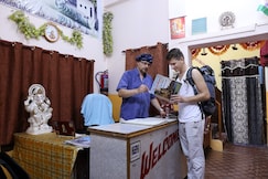 Maa Vaishno Guest House, Varanasi