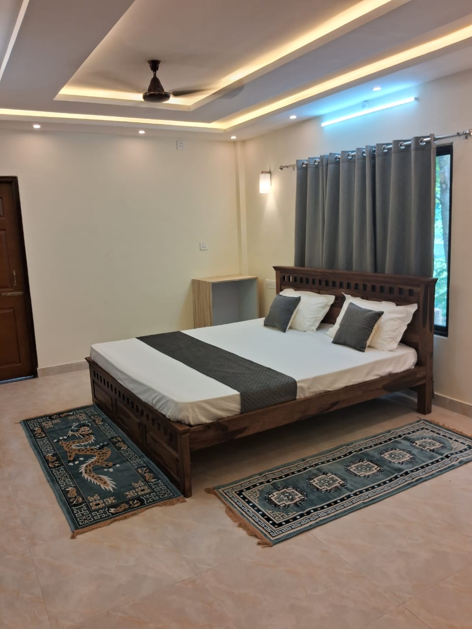 NEW GORUMARA WILDERNESS RESORT - Tap to explore photos