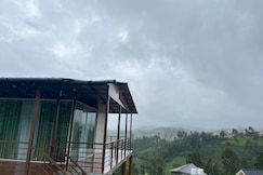 OOTY HUT, Coonoor