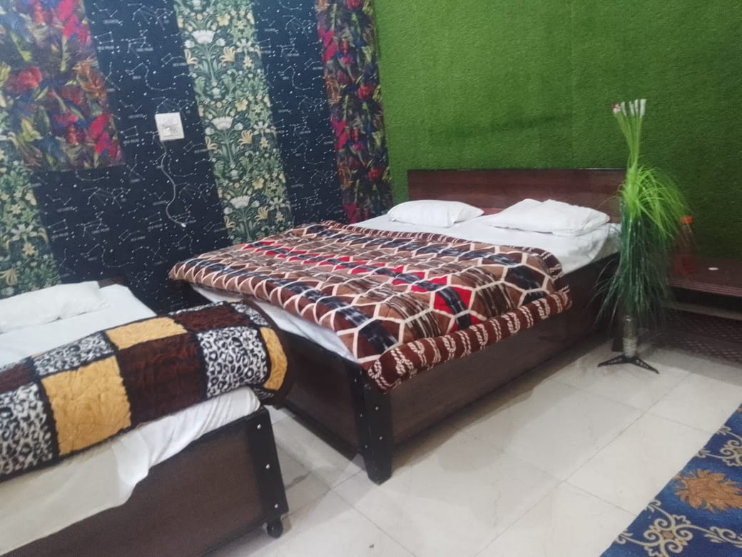 SAKSHAM HOME STAY - Tap to explore photos