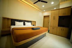 hoteltollplazainn, Khanvel