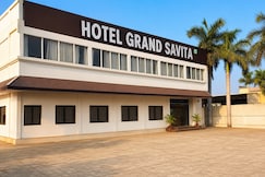 Hotel Grand Savita, Dhule