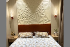 Roman Arch Suites, Greater Noida