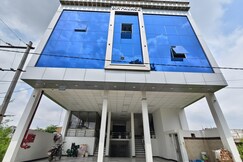 Hotel dp palace, Lucknow