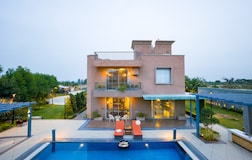 Swimming Pool 1