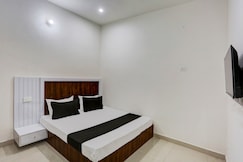 Hotel O Rajhans, Gurgaon