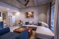 Luxury 3BHK Duplex on Mall Road, Mussoorie