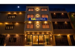 FabHotel Shivangan - 200M From Banke Bihari Temple, Vrindavan, Vrindavan