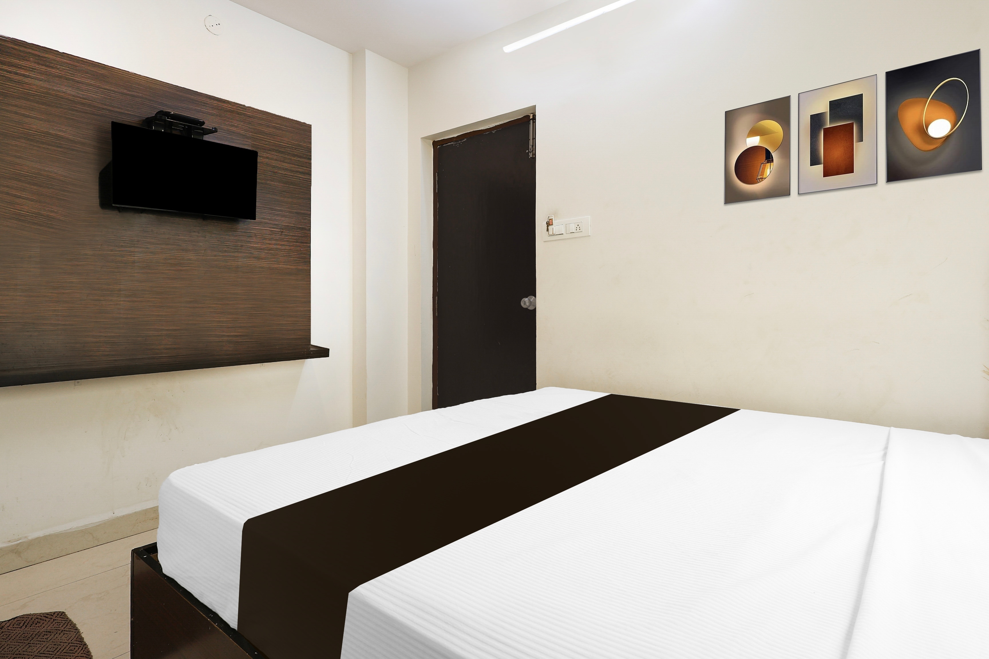 Super Hotel O Guntur - Tap to explore photos