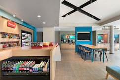 avid hotels DETROIT - WARREN, an IHG hotel, Chatham-Kent