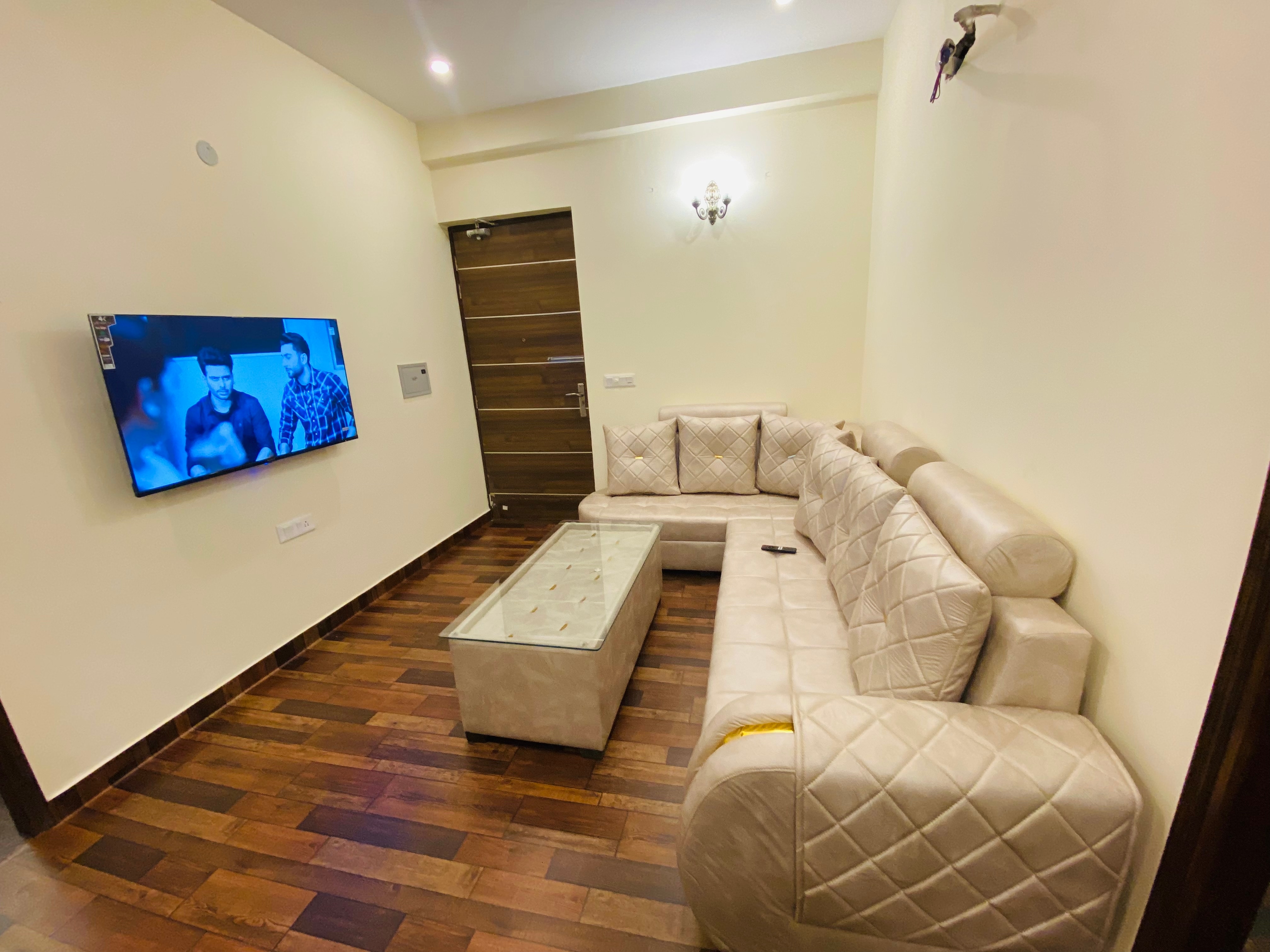 Almonds Lavish 2BHK Apartment(Near Haveli LPU GNA) - Tap to explore photos