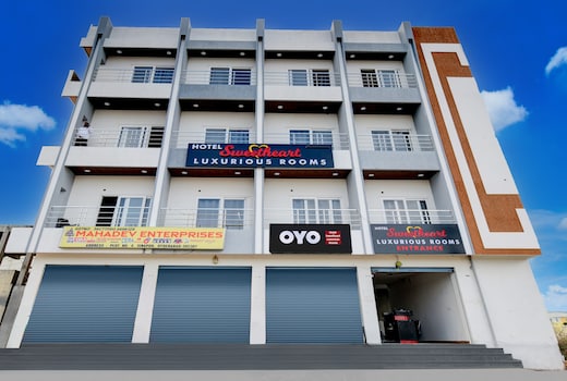 Super Hotel O Sweetheart Luxurious Rooms