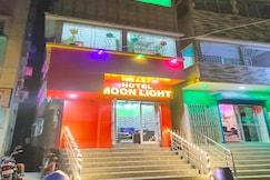 HOTEL MOON LIGHT, Tarapith