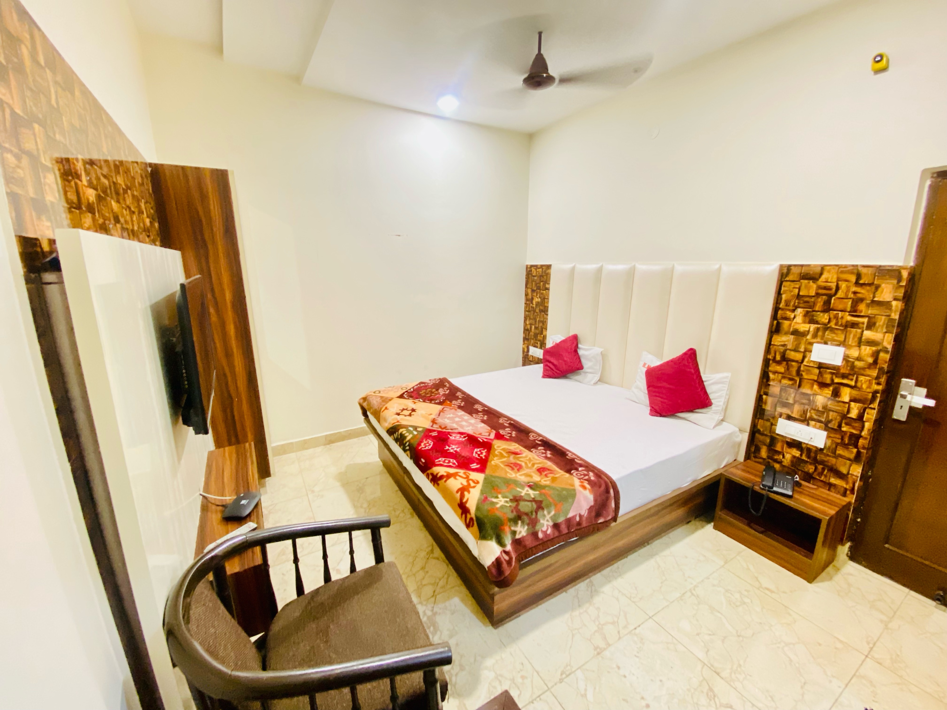 Hotel Mayur Classic - Tap to explore photos