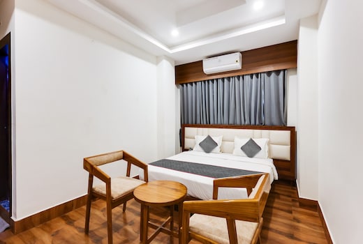 Townhouse Royal Inn
