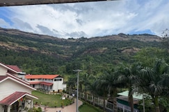 The Grand Leela Resort, Khopoli