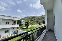 Rayta Aravalli View Villa, Udaipur