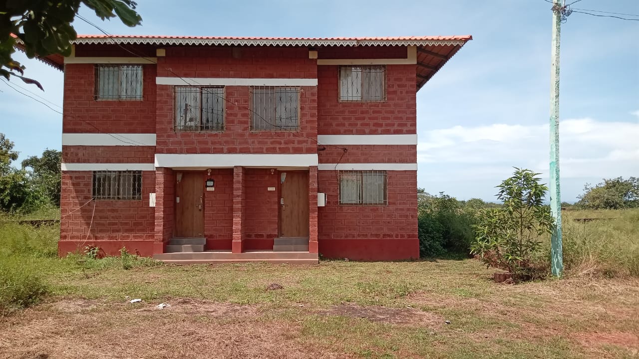 Peaceful Guesthouse, Aghari Village, Kolthare Dapoli 1