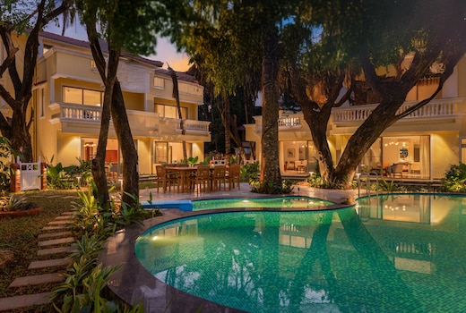 ELIVAAS Kensho Daisy | 5 BHK Villa With Plunge Pool & Lift, Near Beaches