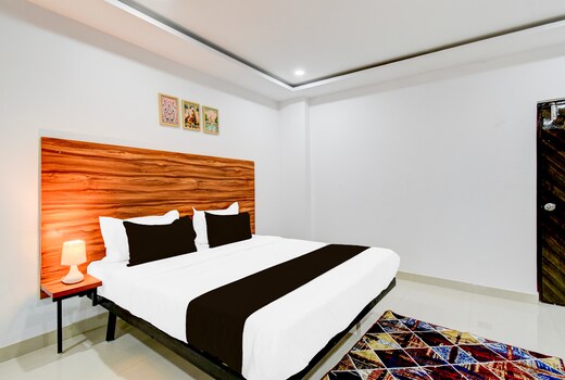 Super Hotel O Inn In Town