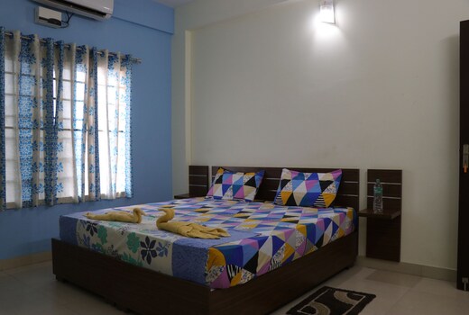 HAILS HOMESTAY