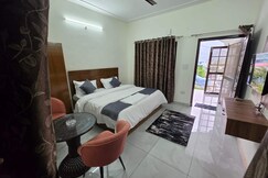 Ashirwad Homestay - Near Kainchi Dham Parking, Bhimtal, Bhimtal